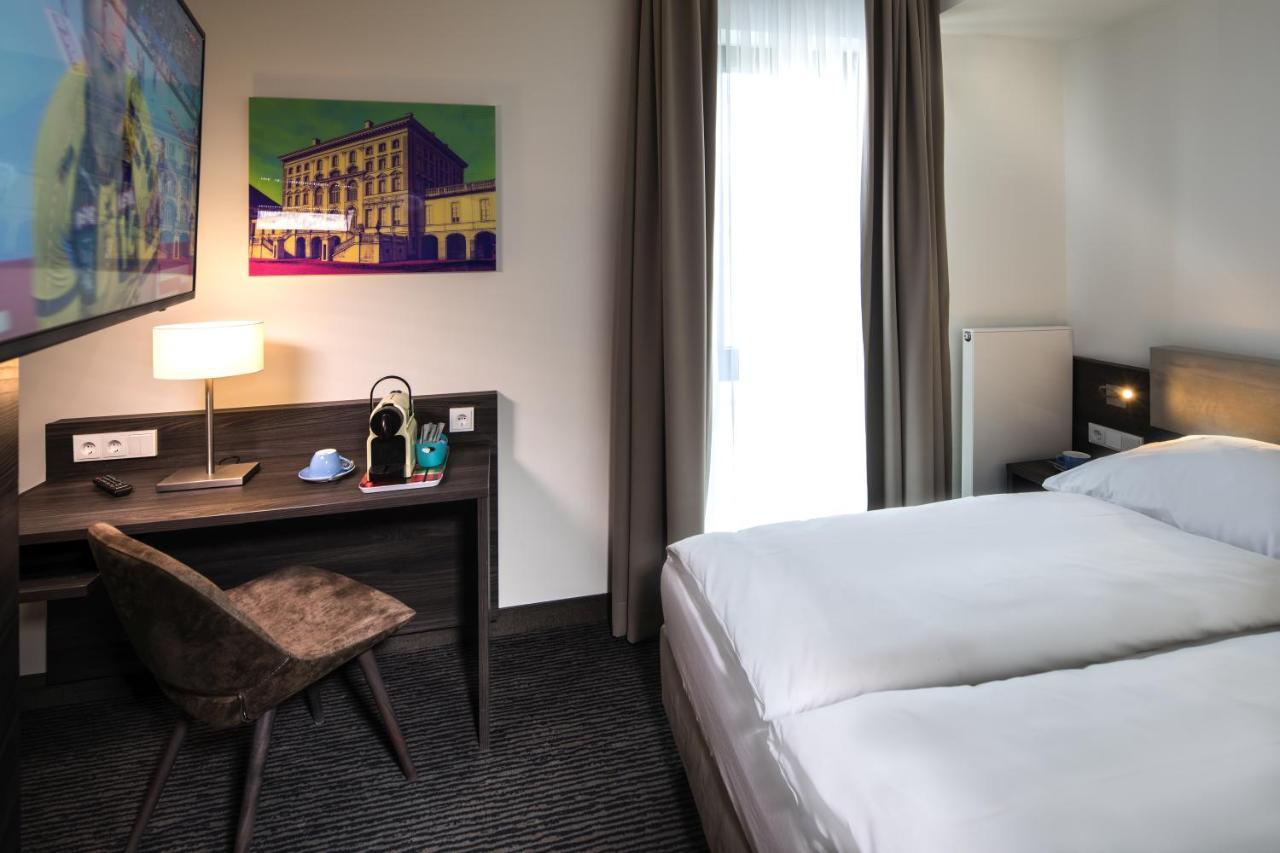 Hotel Suedstern Munchen Bagian luar foto